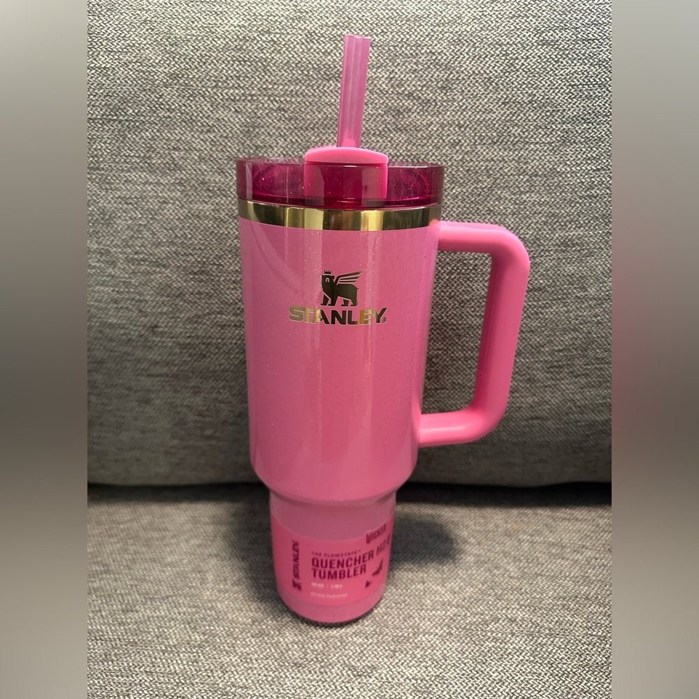 Wicked Glinda Stanley Quencher H2.0 40 oz Tumbler